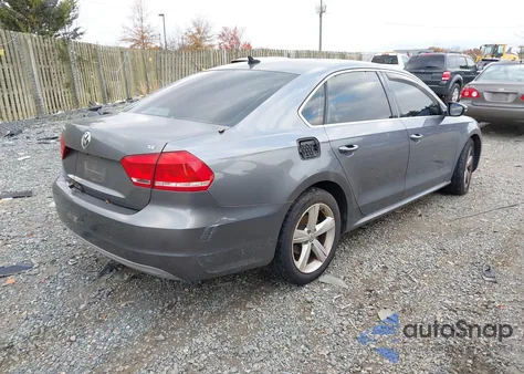 2012 Volkswagen Passat 2.5L Se из США, поврежденный, VIN 1VWBP7A35CC011985